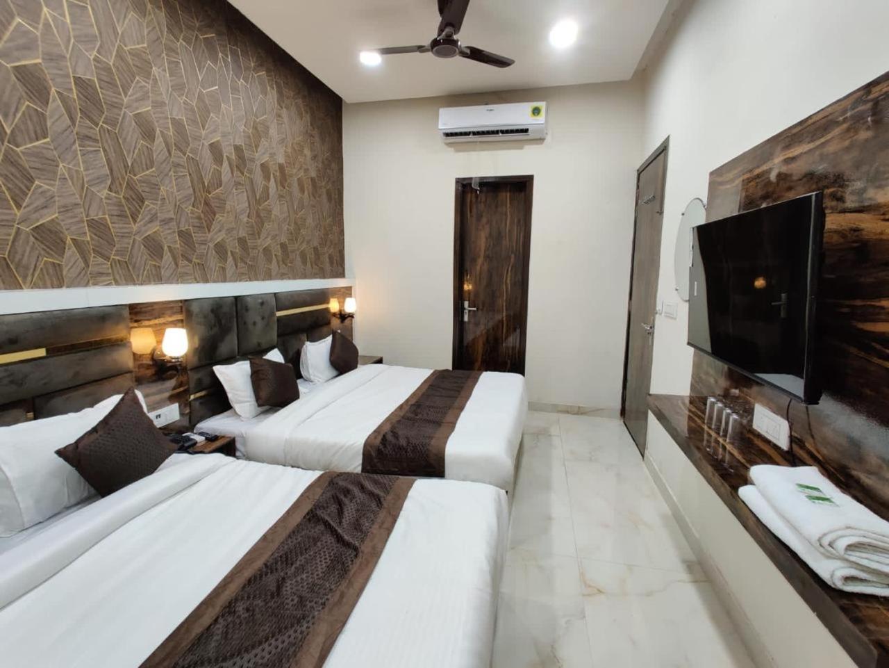 Hotel Gs Amritsar 200 Mtr From Golden Temple Bagian luar foto