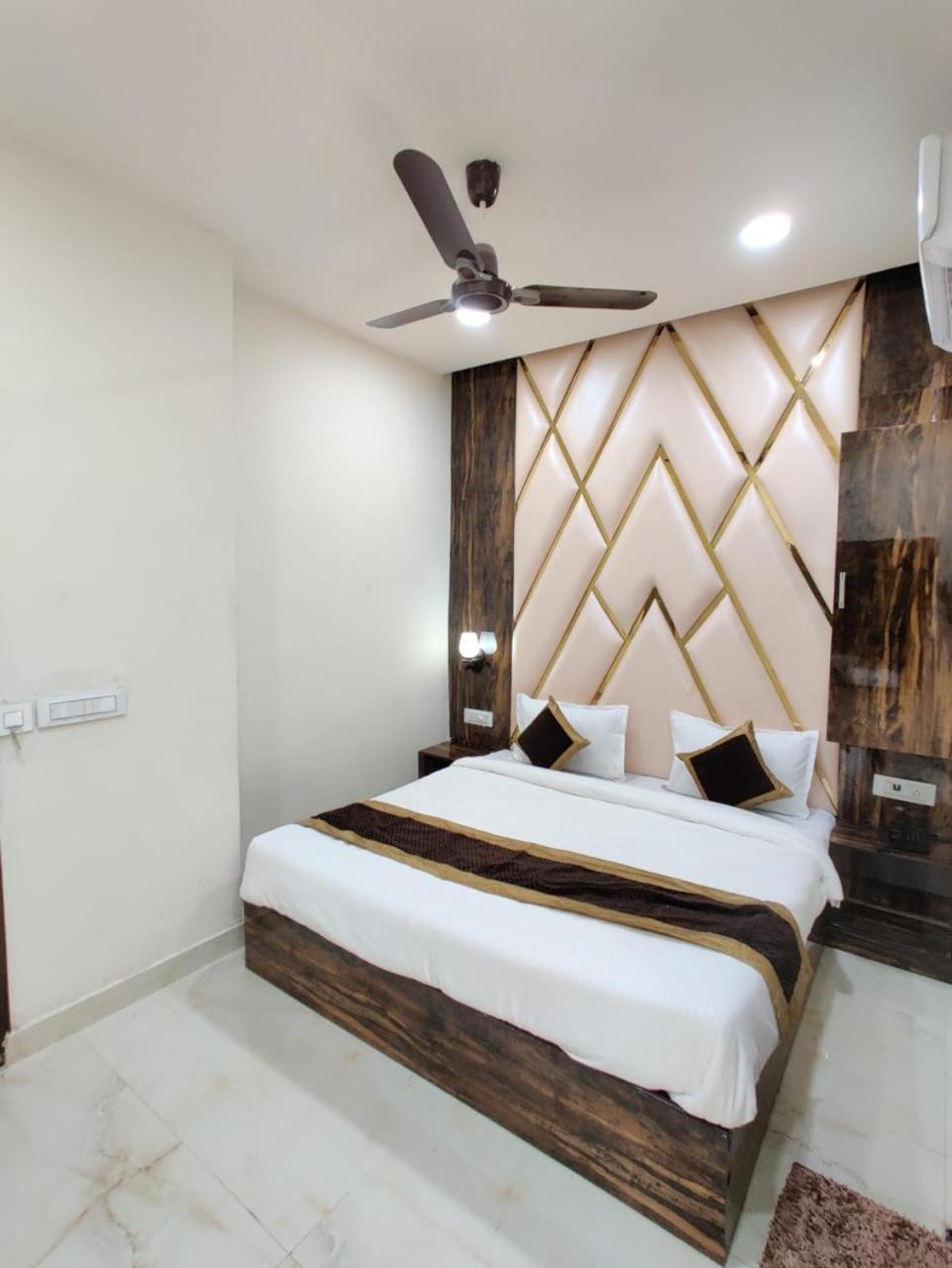 Hotel Gs Amritsar 200 Mtr From Golden Temple Bagian luar foto