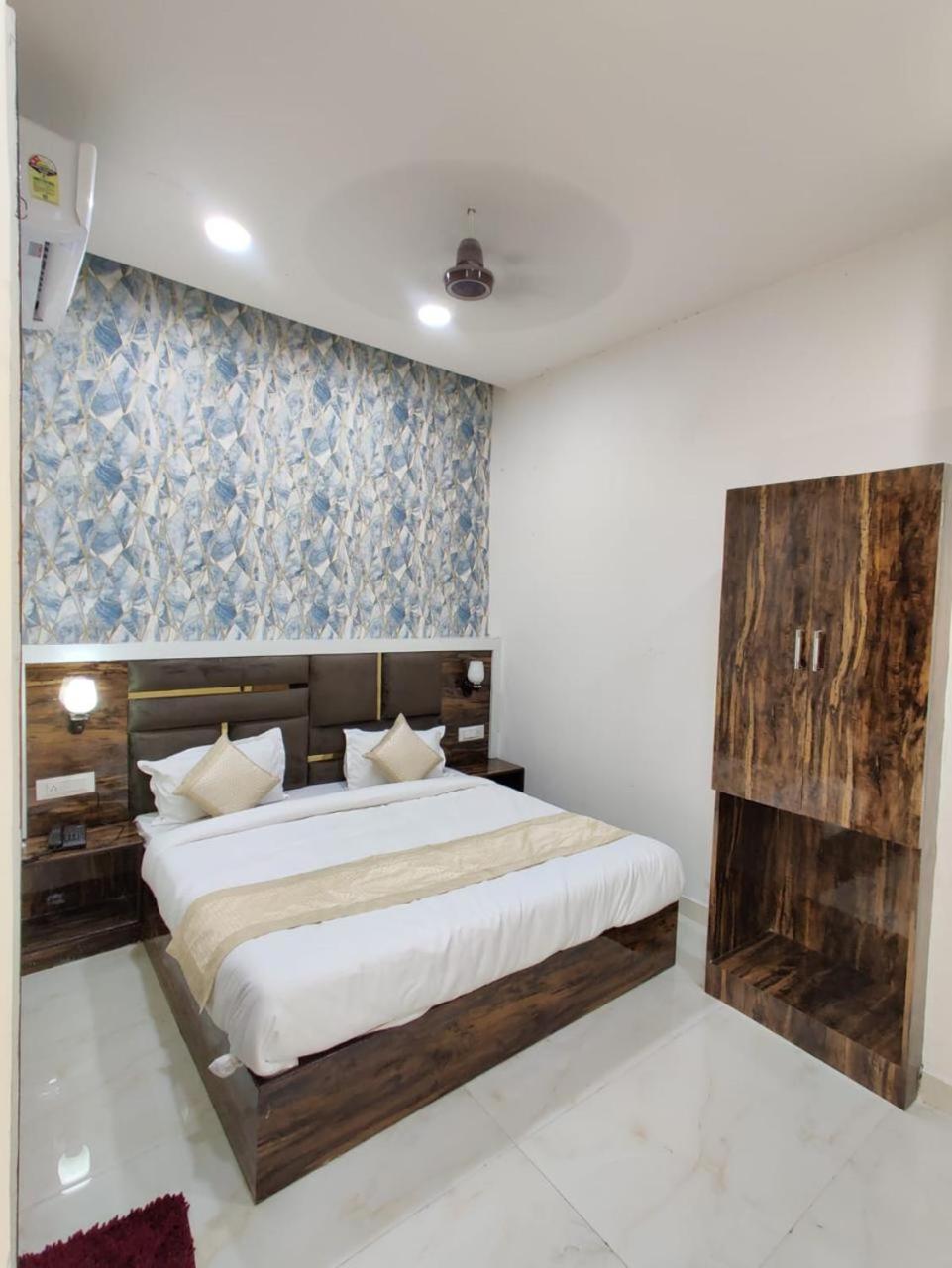 Hotel Gs Amritsar 200 Mtr From Golden Temple Bagian luar foto