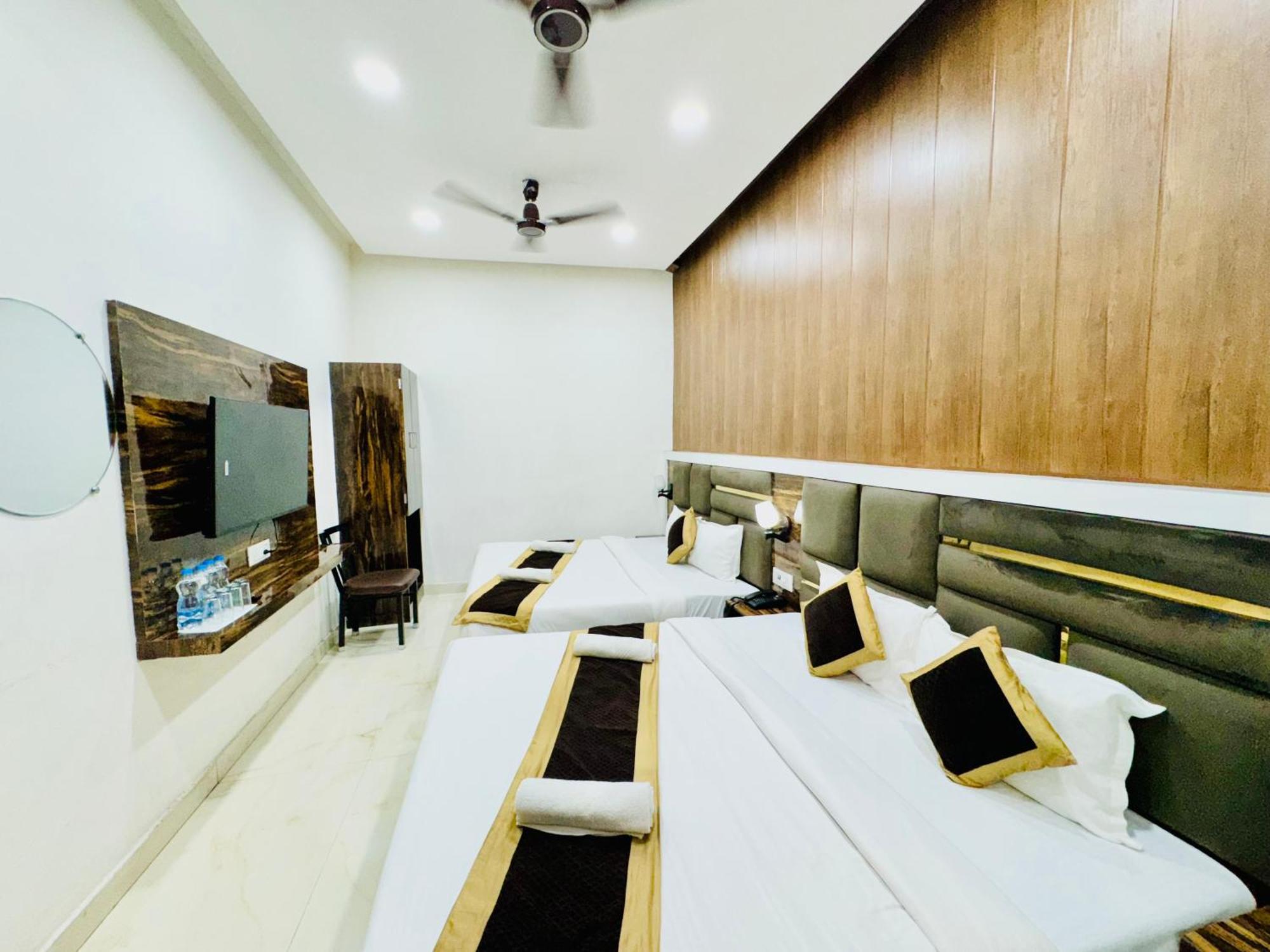 Hotel Gs Amritsar 200 Mtr From Golden Temple Bagian luar foto