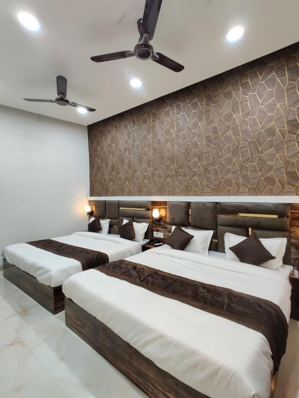 Hotel Gs Amritsar 200 Mtr From Golden Temple Bagian luar foto
